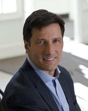 Photo of HHI Director Michael VanRooyen