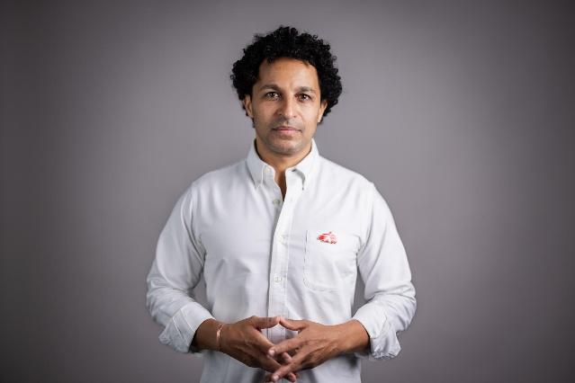 Mohamed Javid Abdelmoneim with hands together
