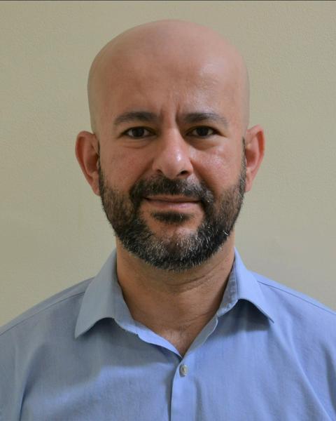 Hama Othman headshot