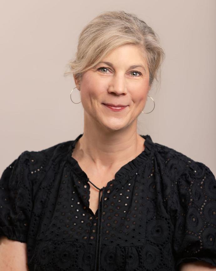 Carolyn Baer 